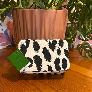 Kate Spade Black Modern Leopard Manicure Set